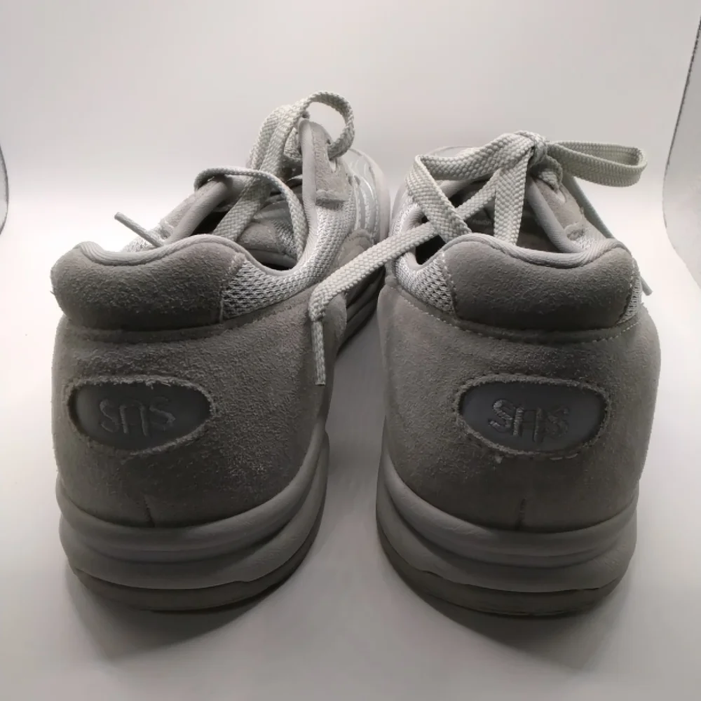 SAS lightweight sneakers